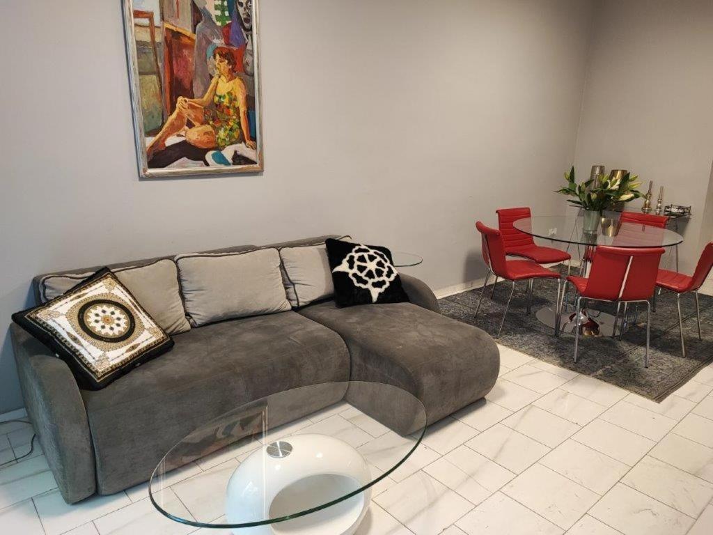 Central Vienna Apartment With Unique 40M2 City Garden & Self Check In 외부 사진