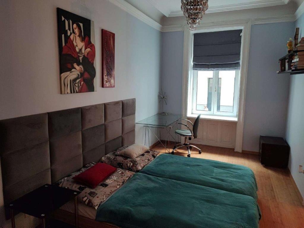 Central Vienna Apartment With Unique 40M2 City Garden & Self Check In 외부 사진