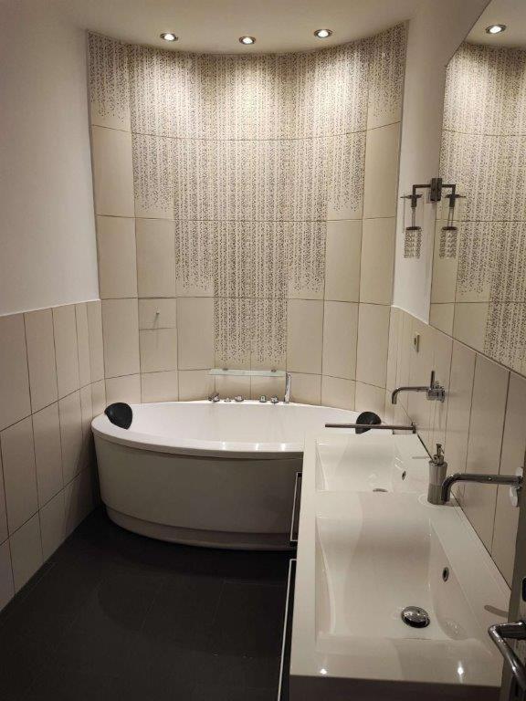 Central Vienna Apartment With Unique 40M2 City Garden & Self Check In 외부 사진
