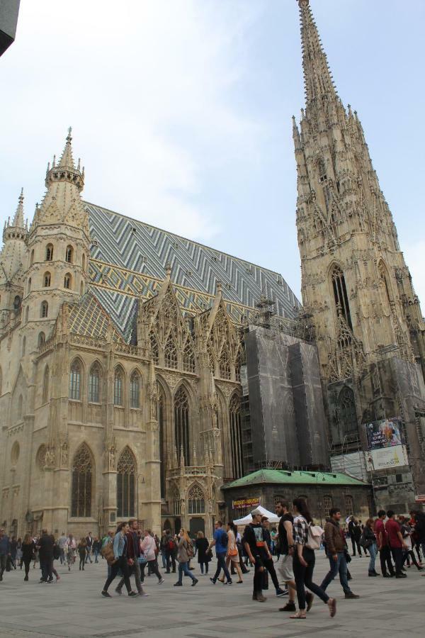 Central Vienna Apartment With Unique 40M2 City Garden & Self Check In 외부 사진