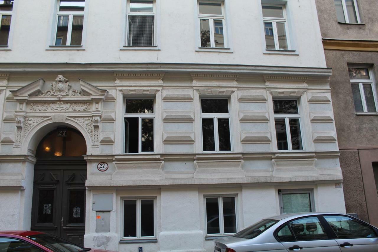 Central Vienna Apartment With Unique 40M2 City Garden & Self Check In 외부 사진